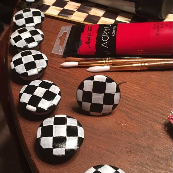 Meet your Posher, Kevin - Picture 1 of 1